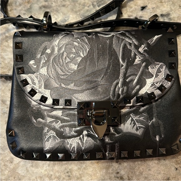 Valentino Garavani X Undercover Rockstud Flip Lock Crossbody Bag - Picture 2 of 15